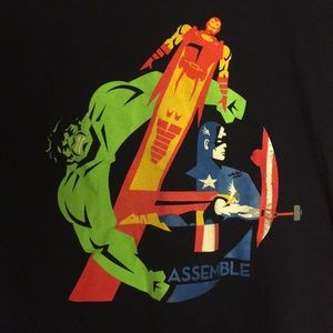 Avengers Assemble Navy Tee L welovefine